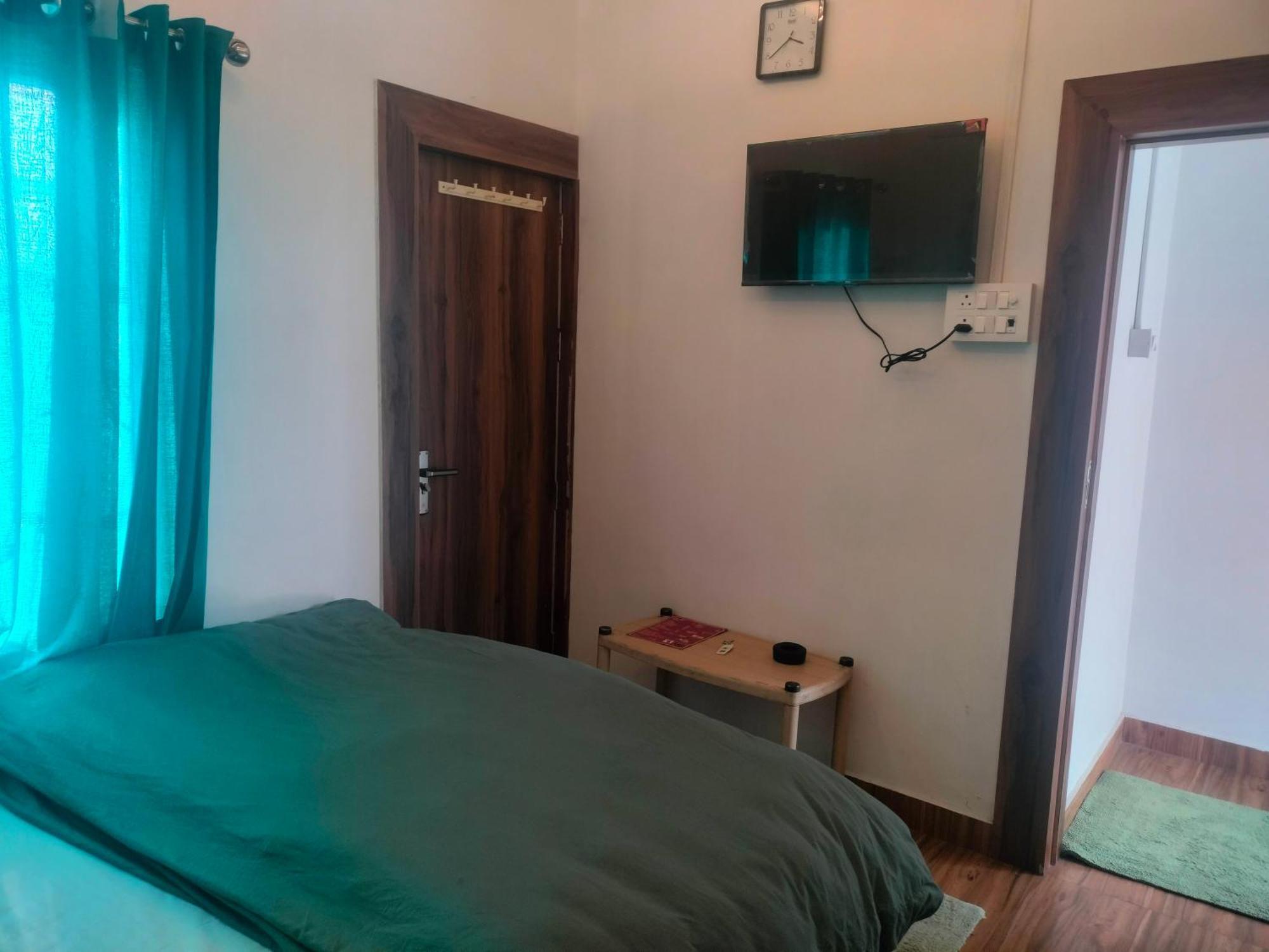 Kishan Home Stay Mathura Eksteriør bilde