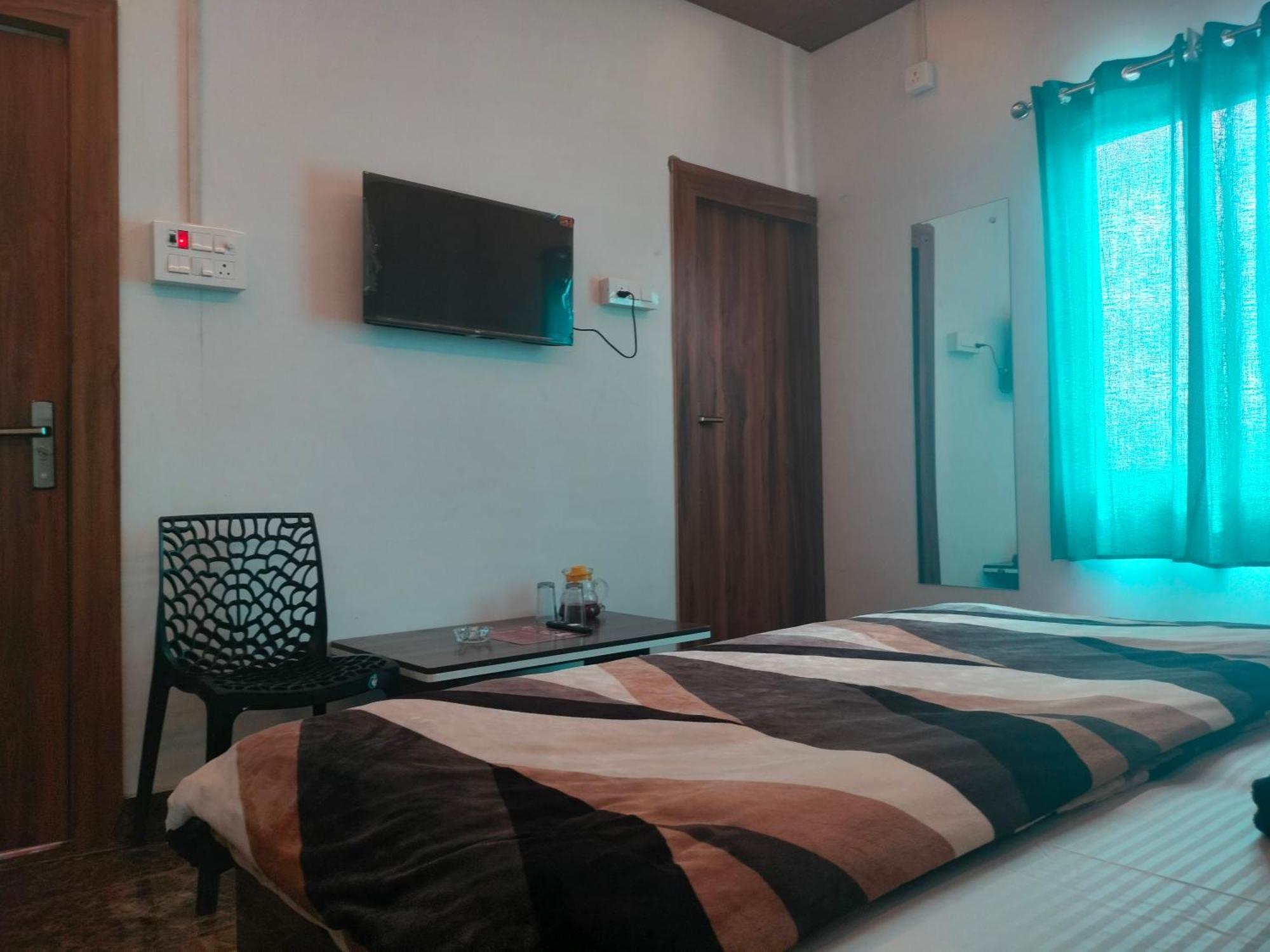 Kishan Home Stay Mathura Eksteriør bilde