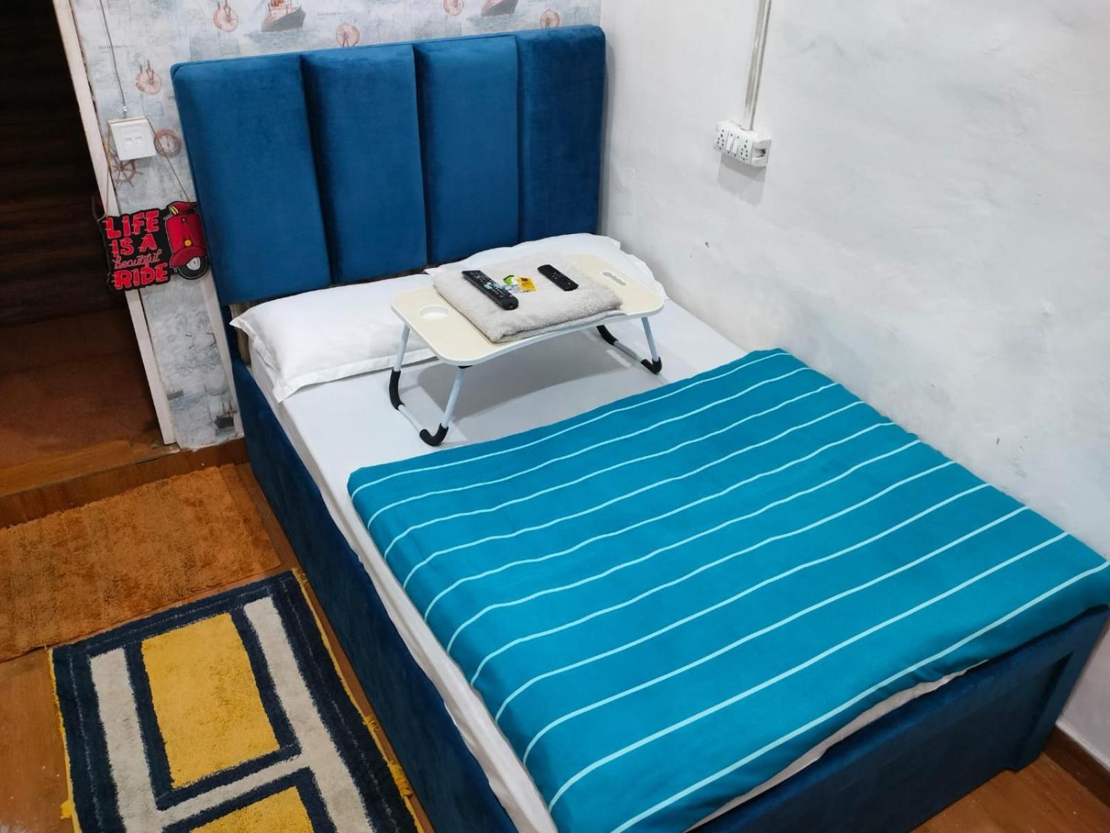Kishan Home Stay Mathura Eksteriør bilde